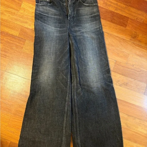 💯 Authentic Celine Wesley jeans in black ice rinse wash denim. - Picture 3 of 9